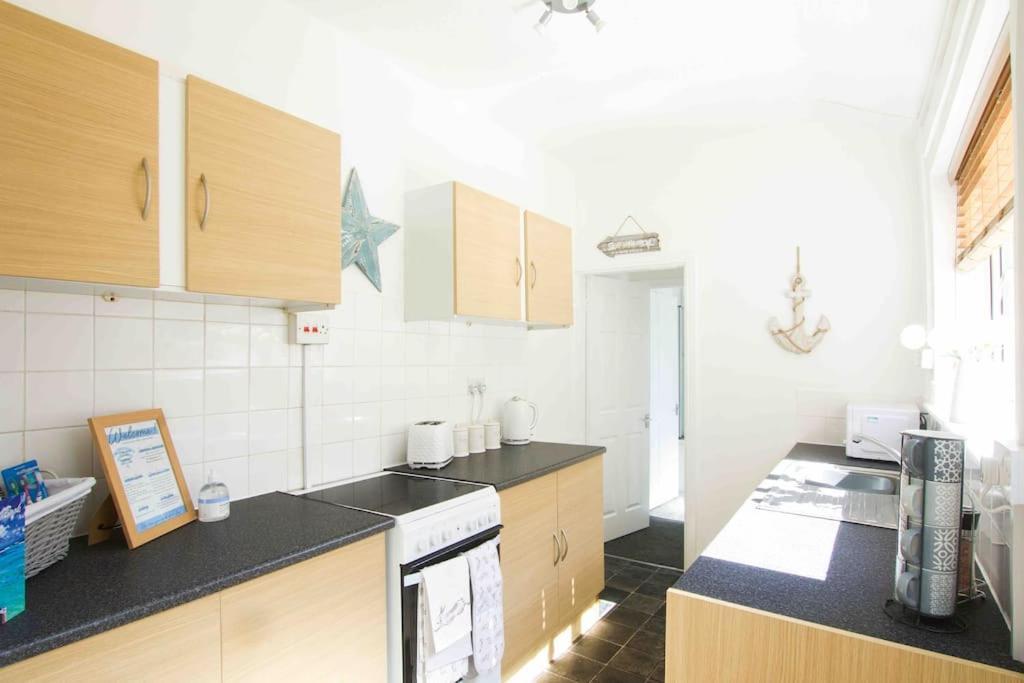 קלית'ורפס Beautiful 2 Bedroom House Close To The Seaside מראה חיצוני תמונה